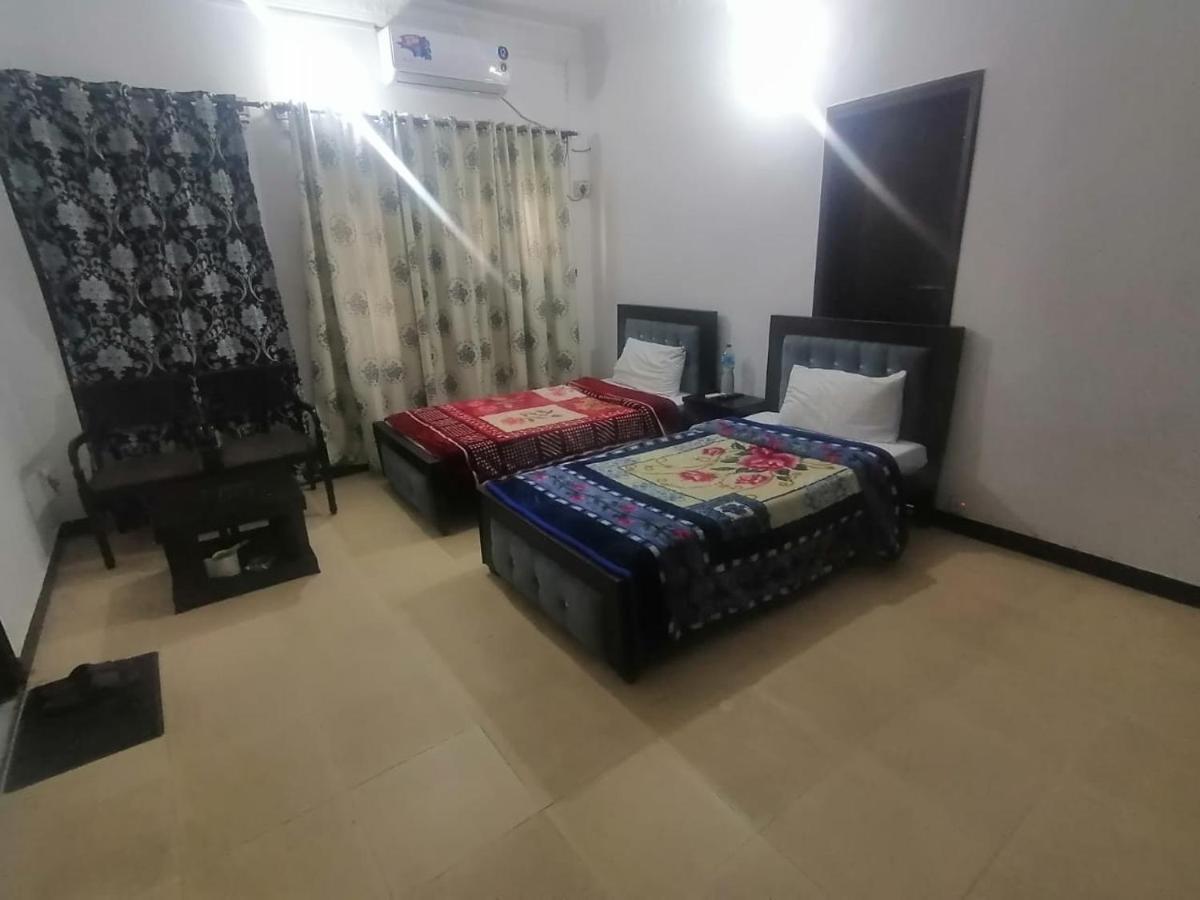 Lux Lounge Guest House Islamabad Exterior foto