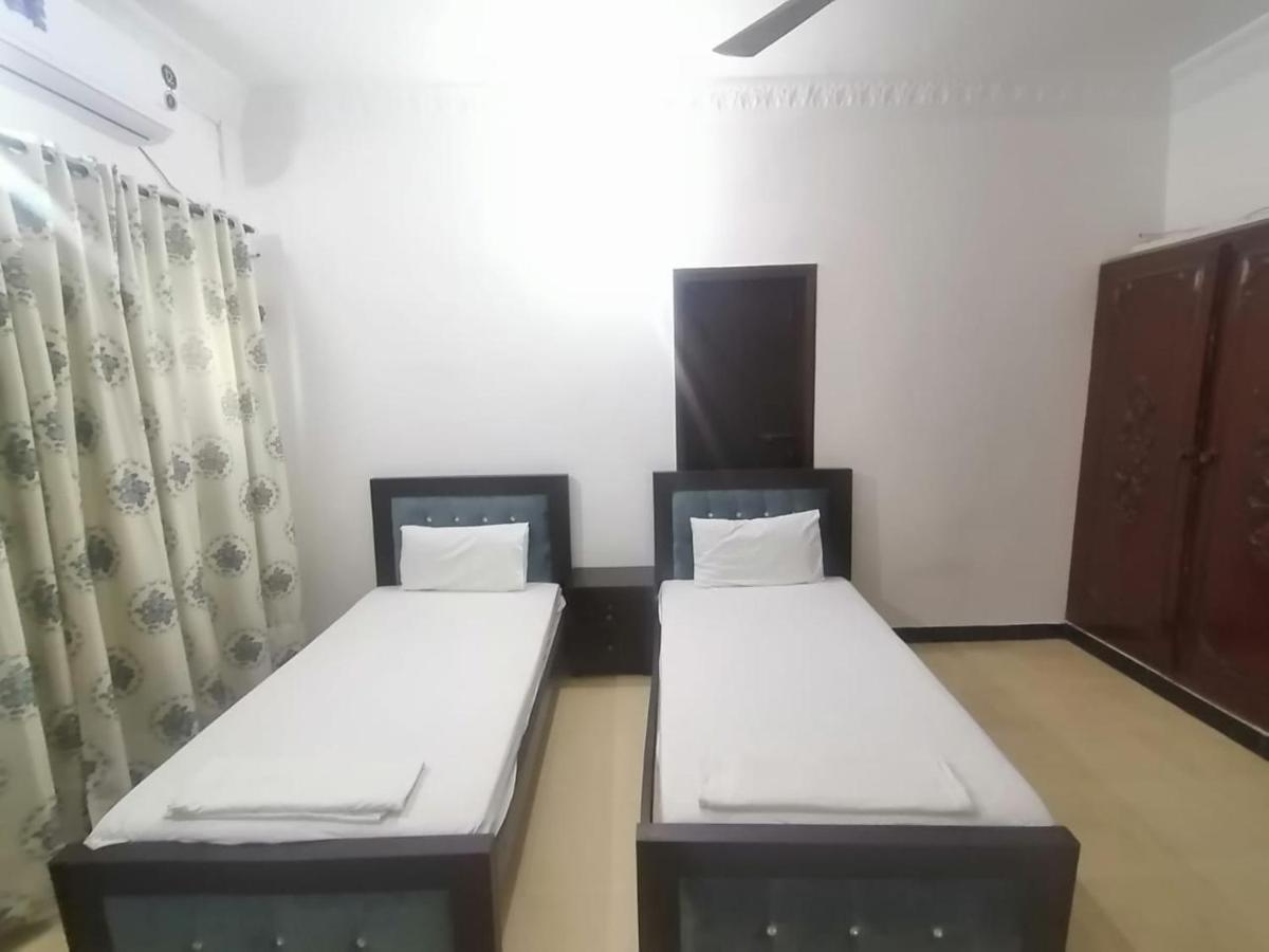 Lux Lounge Guest House Islamabad Exterior foto