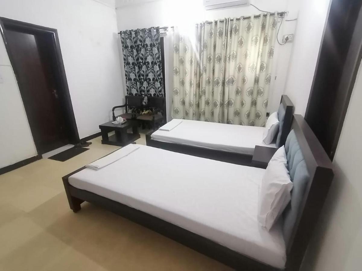 Lux Lounge Guest House Islamabad Exterior foto